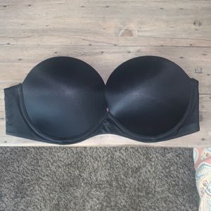 Very sexy strapless bra Victoria’s Secret